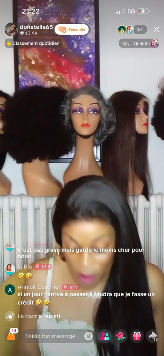 Lot de perruques en promotion